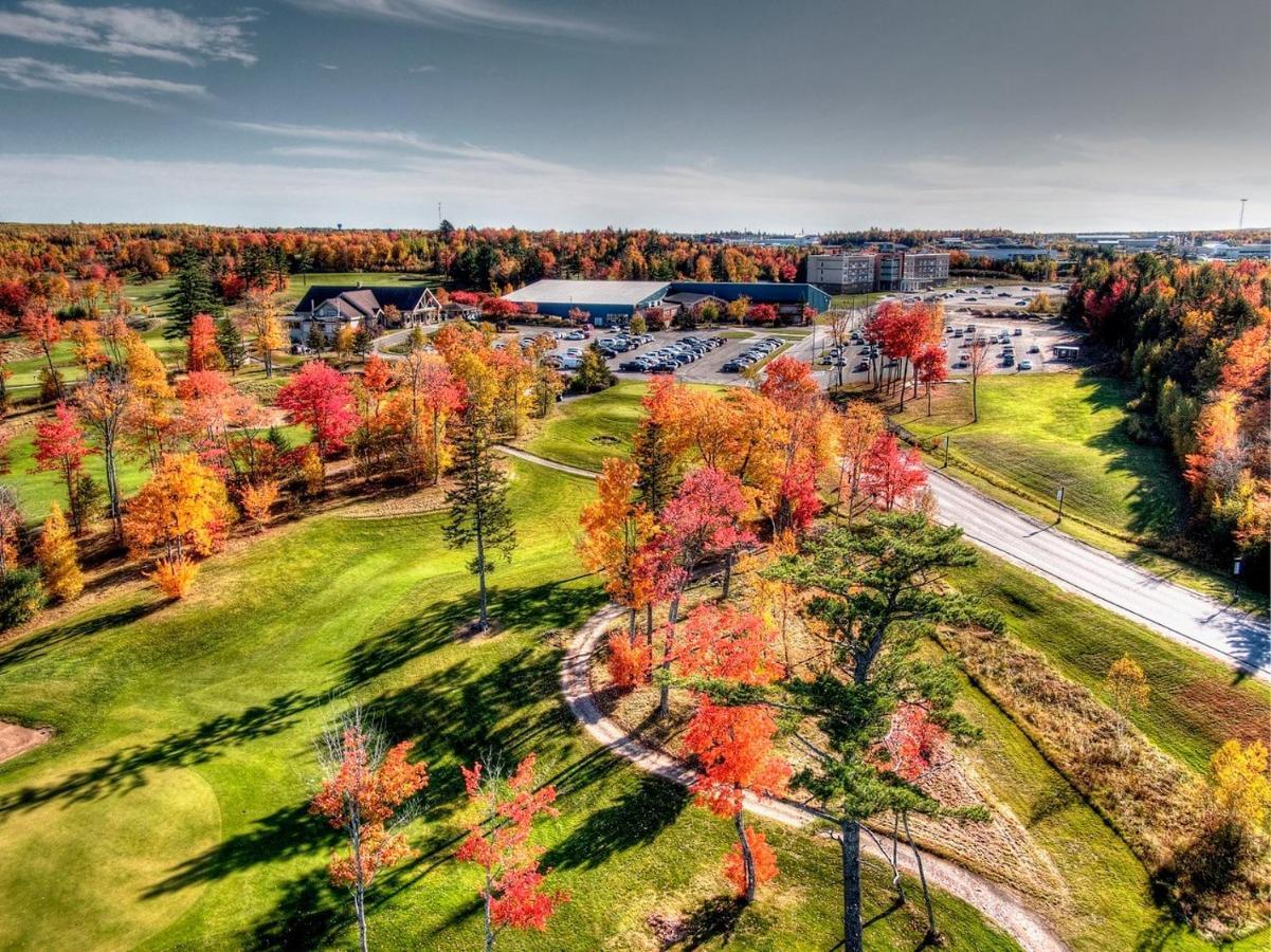 Radisson Kingswood Hotel & Suites, Fredericton Eksteriør billede